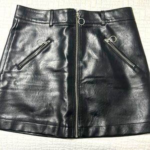 Black skirt, in a small size.